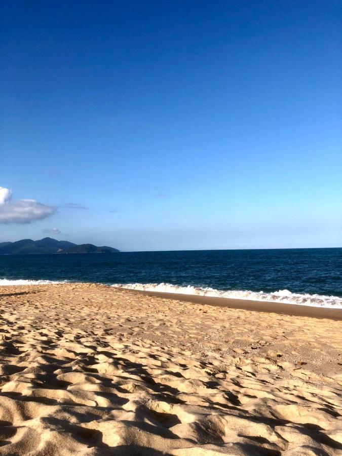 Casa Na Praia Massaguacu - Caraguatatuba Exteriör bild